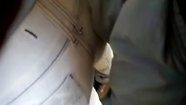 ფეხის ფეტიში მიმზიდველი მამაკაცი