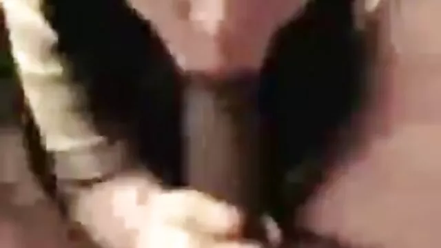 ჟანგიანი Monika პორნო ვარსკვლავი ძვლის კვება.