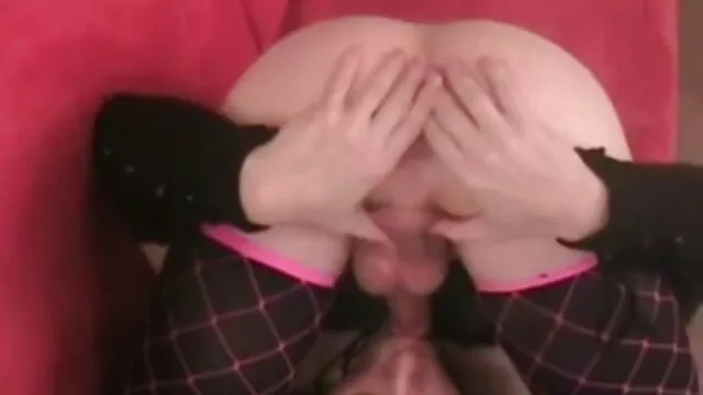 Busty Hornet shit თქვენი ass სანამ ლესბოსელი პორნო ვარსკვლავი სახე.